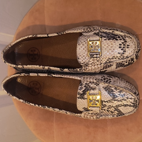 TORY BURCH Kendrick Python Print Loafers Size 9 - Picture 1 of 9